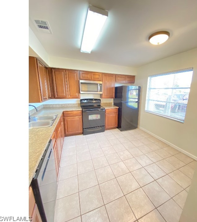 525-527 Se 5th Pl #527, Cape Coral, FL 33990