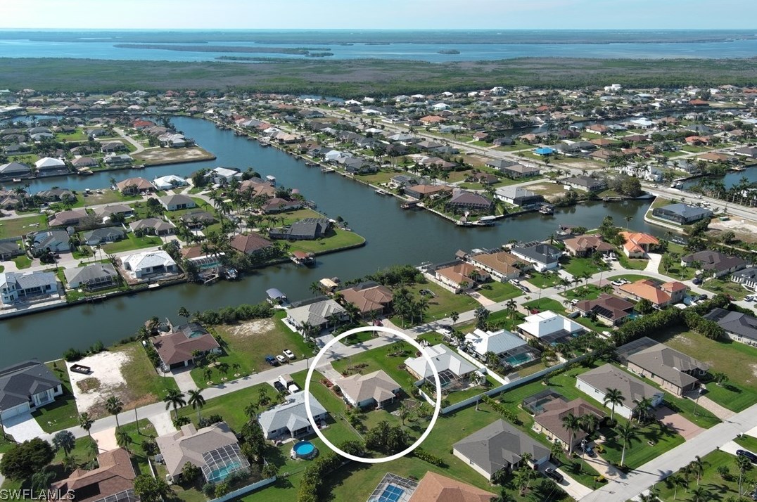 2847 26th Pl, Cape Coral, FL 33914-4716