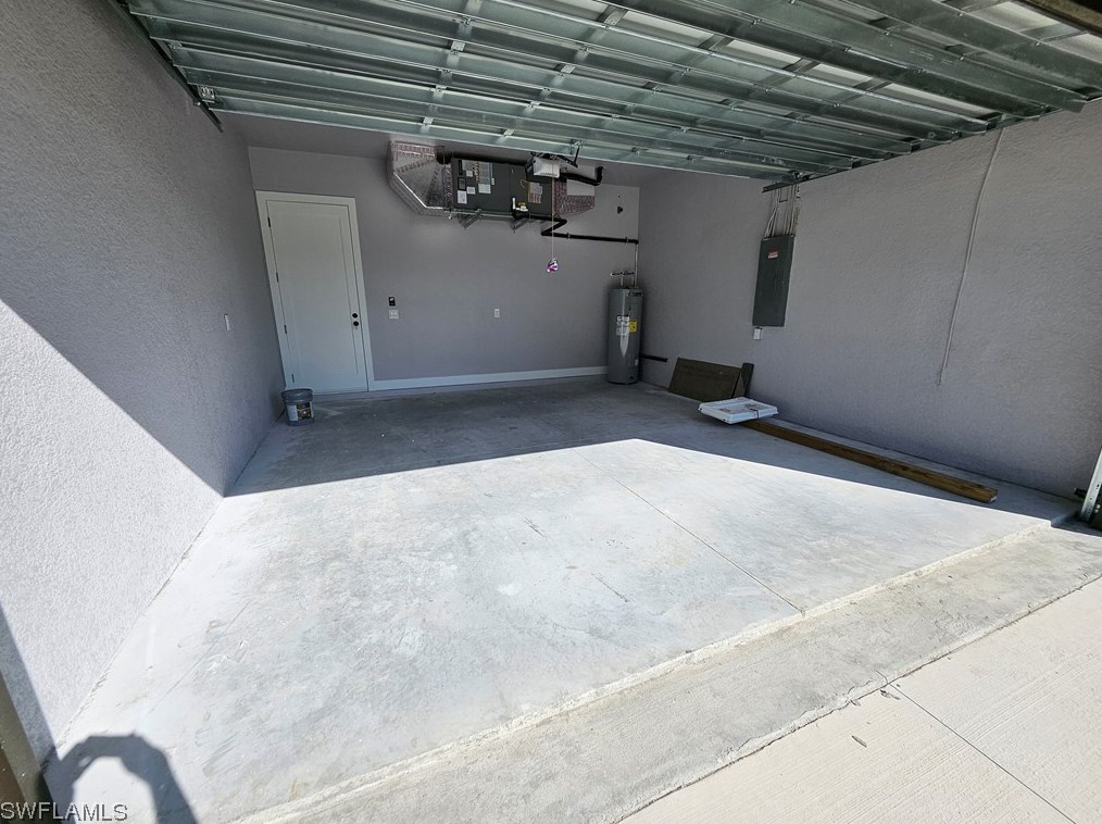 651 Keller St, Lehigh Acres FL 33974-7560 exterior