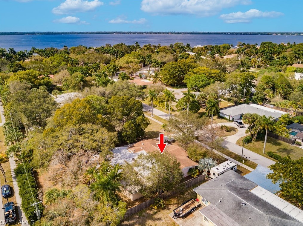 1362 Braman Ave, Fort Myers FL  33901-6710 exterior