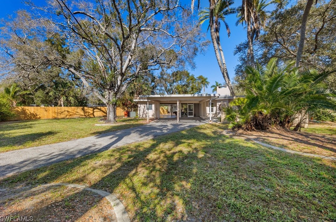 1362 Braman Ave, Fort Myers FL  33901-6710 exterior