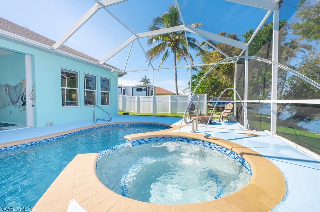 2123 Ne 4th St, Cape Coral, FL 33909