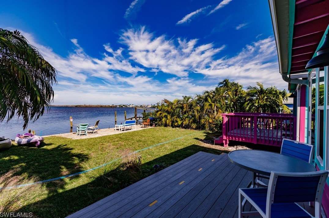 4760 Pine Island Rd, Cape Coral, FL 33993-9783