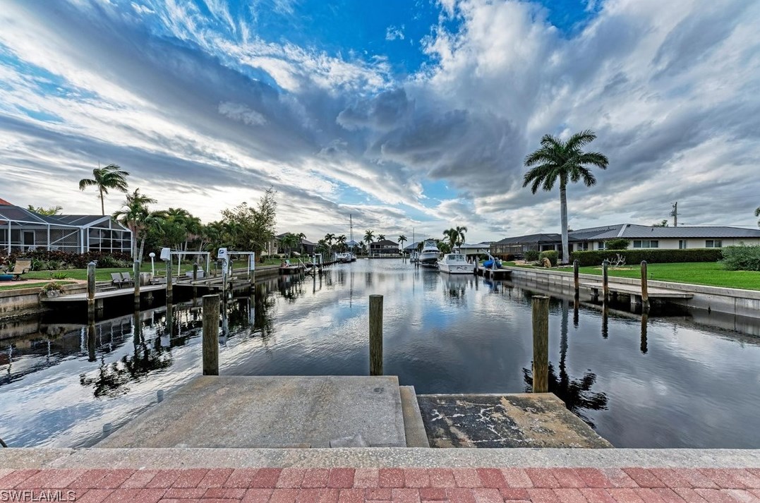 37 Hibiscus Dr, Punta Gorda FL 33950-5076 exterior