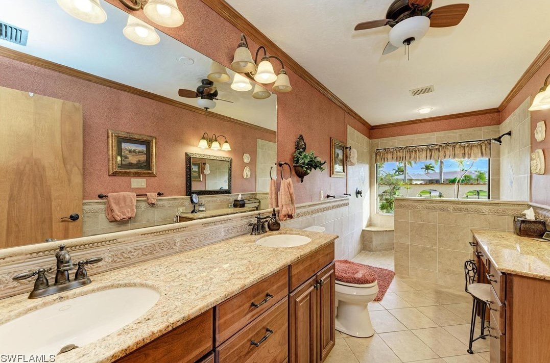 37 Hibiscus Dr, Punta Gorda FL 33950-5076 exterior