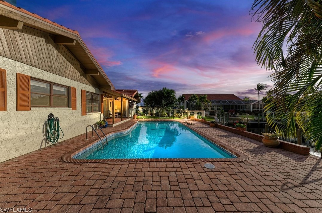 37 Hibiscus Dr, Punta Gorda, FL 33950-5077
