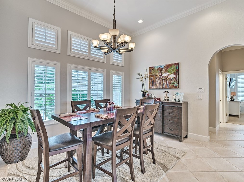 8802 New Castle Dr, Fort Myers FL 33908-5658 exterior