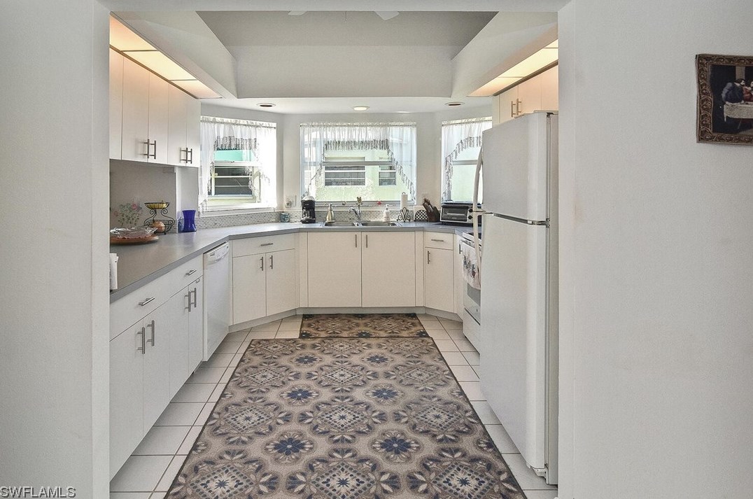 401 Mcgregor Park Cir, Fort Myers FL  33908-5413 exterior