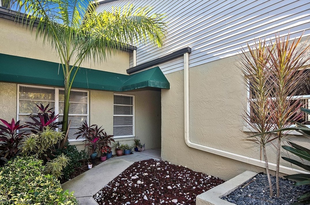 401 Mcgregor Park Cir, Fort Myers FL  33908-5413 exterior