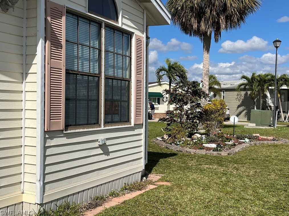 7063 Granada Lakes Dr, Fort Myers, FL 33967