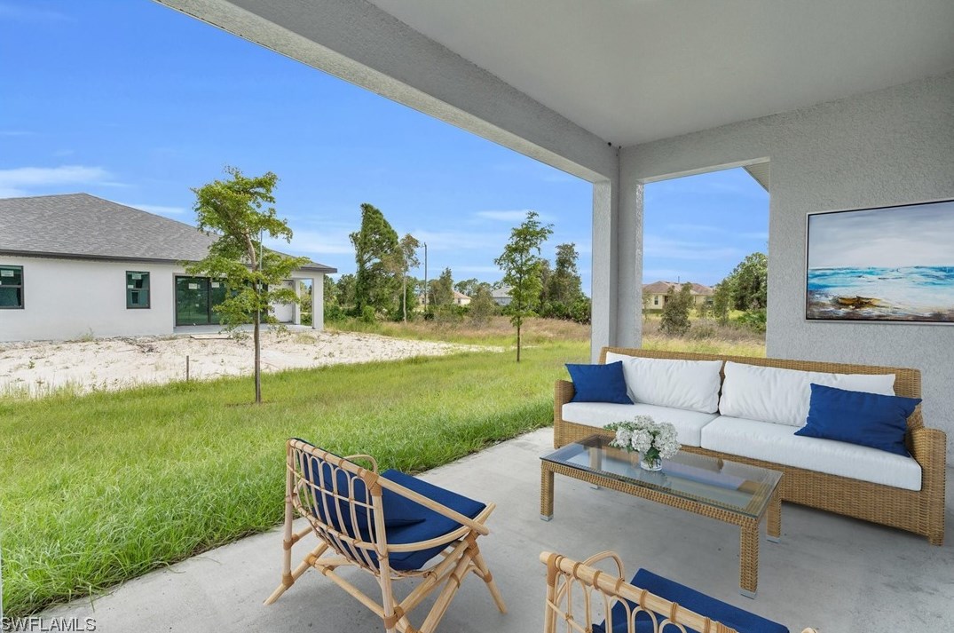 329 Peerless St, Lehigh Acres FL 33974-9440 exterior