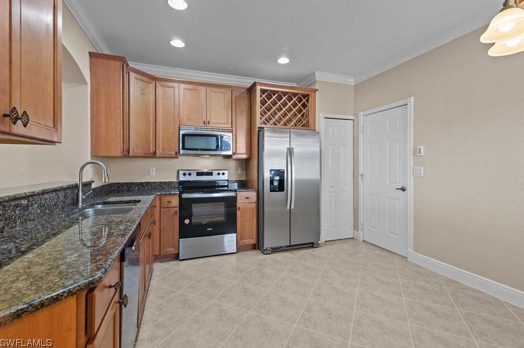 3346 Dandolo Cir, Cape Coral, FL 33909-5106