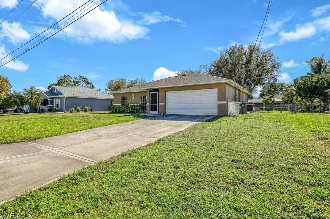 2208 3rd St, Cape Coral, FL 33909-2848
