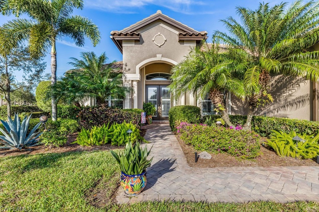 12132 Vicars Ln, Fort Myers, FL 33913-8474
