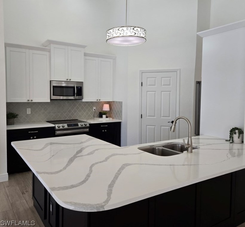 819 Glenn Ave, Lehigh Acres FL 33972-3334 exterior