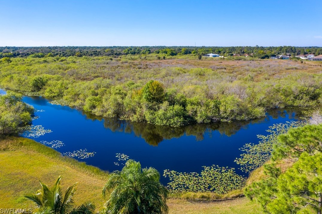 819 Glenn Ave, Lehigh Acres FL 33972-3334 exterior