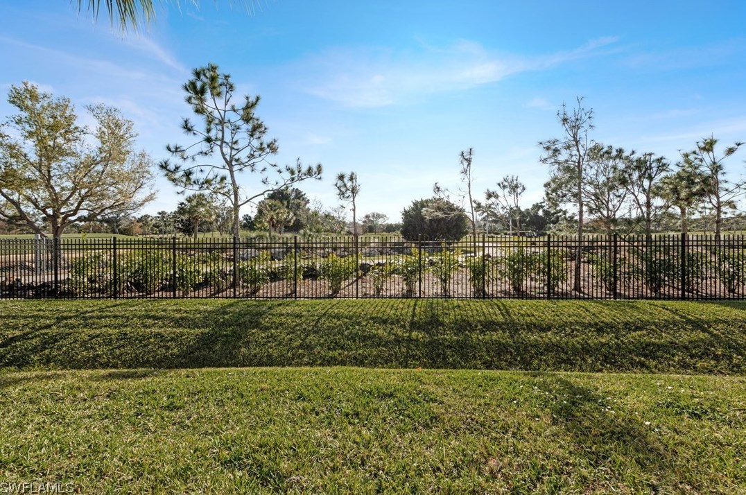 14211 Patty Berg Dr, Fort Myers, FL 33919-7051