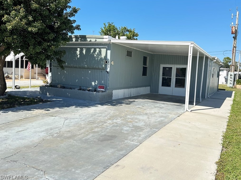 173 Chisholm Trl, Fort Myers, FL 33917-3094