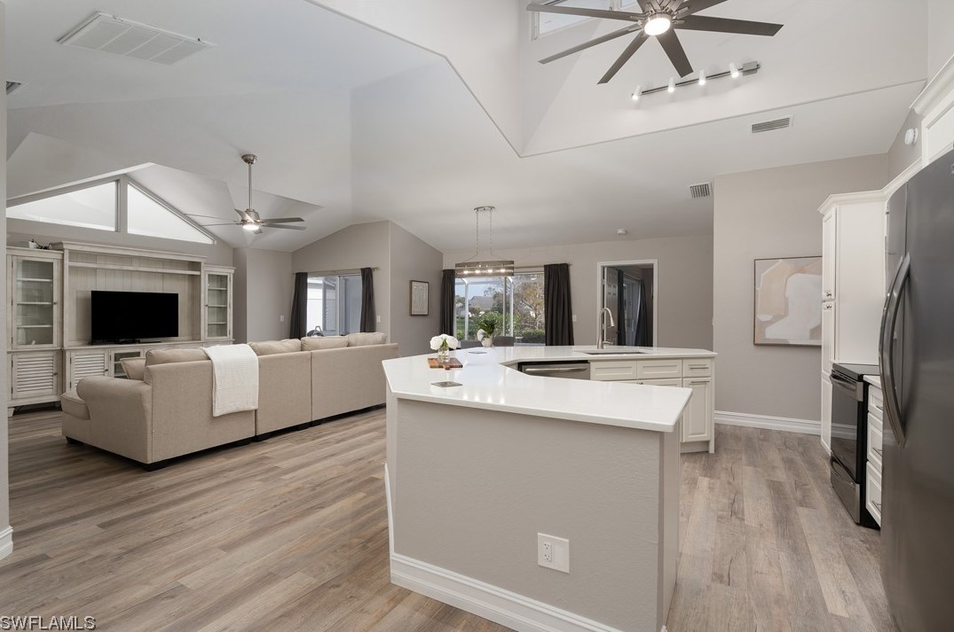 9467 Palm Island Cir, Fort Myers, FL 33903-5263