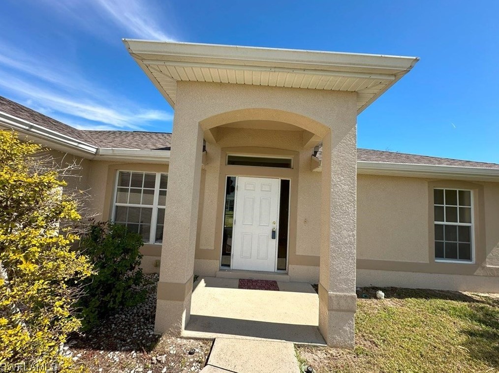 1805 17th Ave, Cape Coral, FL 33909-5408