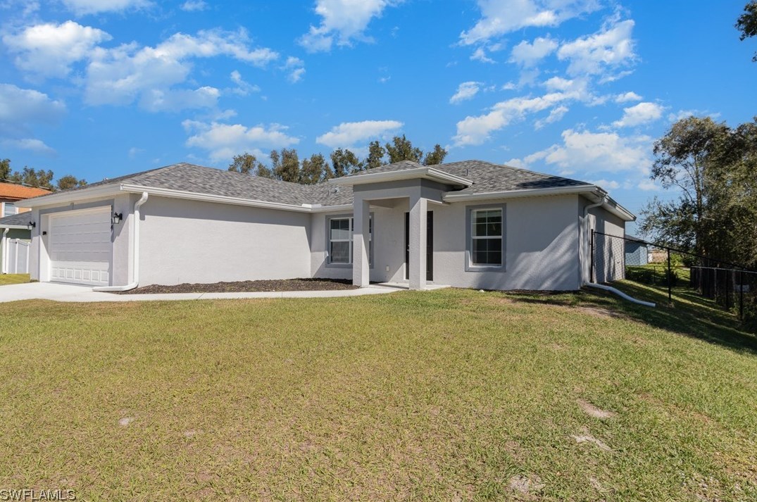 1114 Chapel Ave, Lehigh Acres, FL 33971