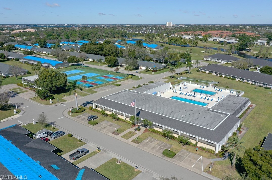 1271 Hazeltine Dr, Fort Myers FL  33919-7308 exterior