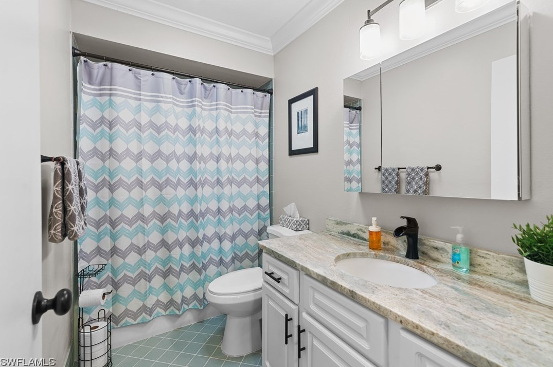 1271 Hazeltine Dr, Fort Myers FL  33919-7308 exterior