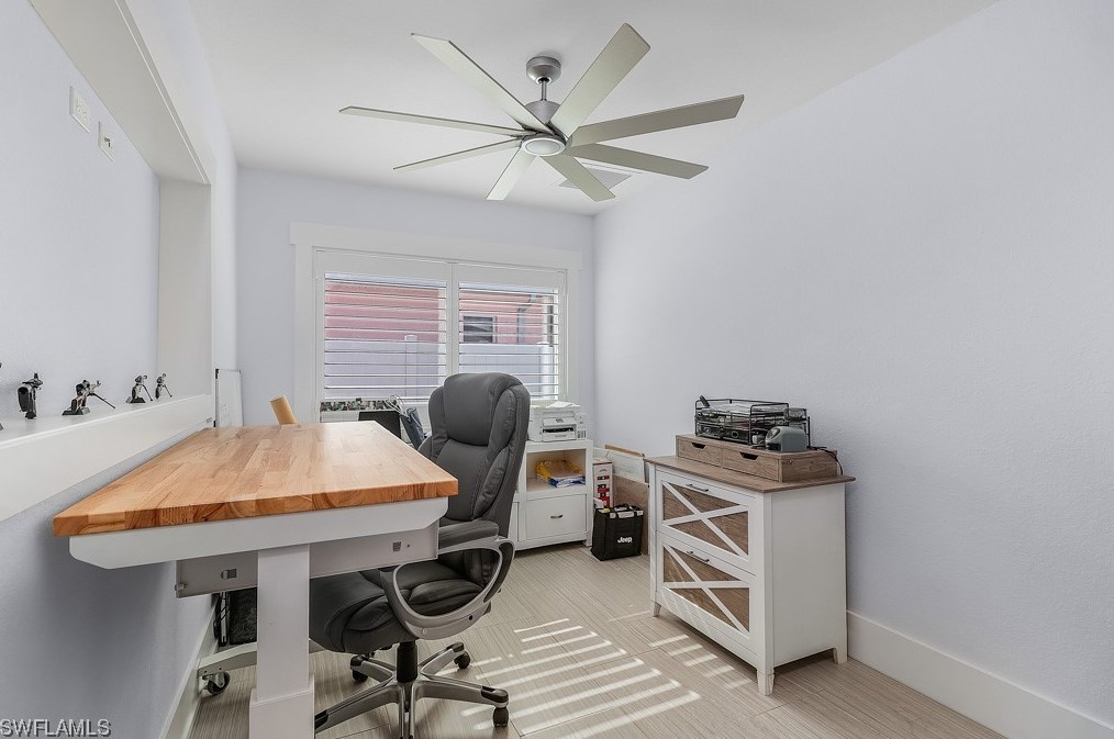 2195 Havana Ave, Fort Myers FL  33905-4825 exterior