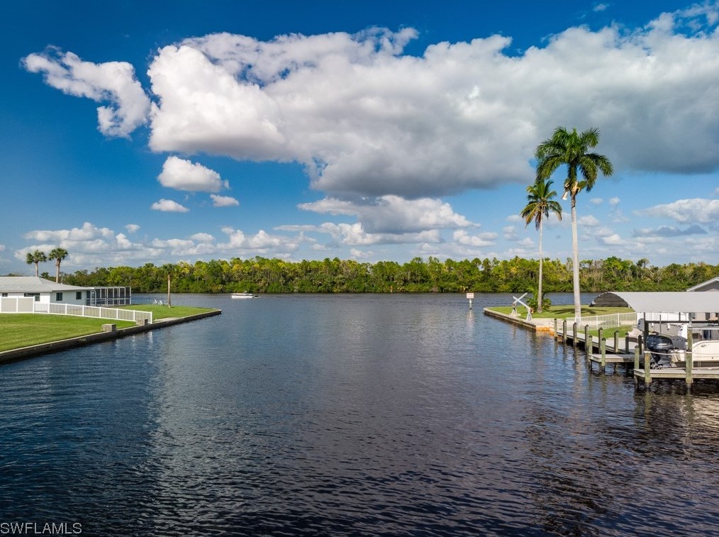 2195 Havana Ave, Fort Myers FL  33905-4825 exterior