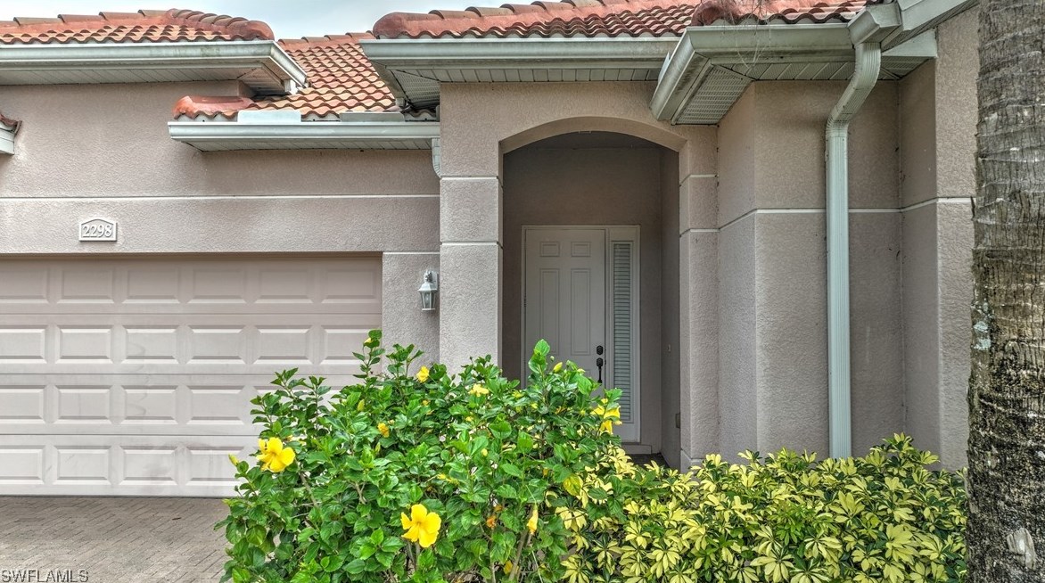 2298 Bainmar Dr, Lehigh Acres, FL 33973