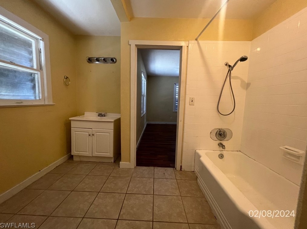 2311 Katherine St, Fort Myers FL  33901-9544 exterior