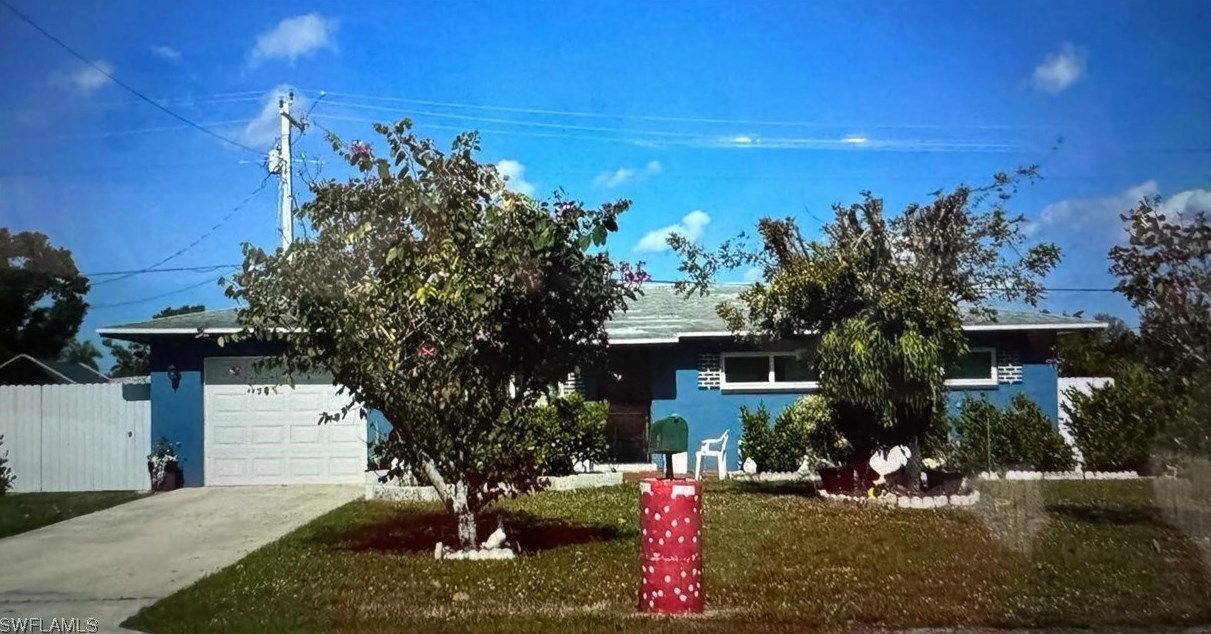 4355 New St, Fort Myers, FL 33905-3406