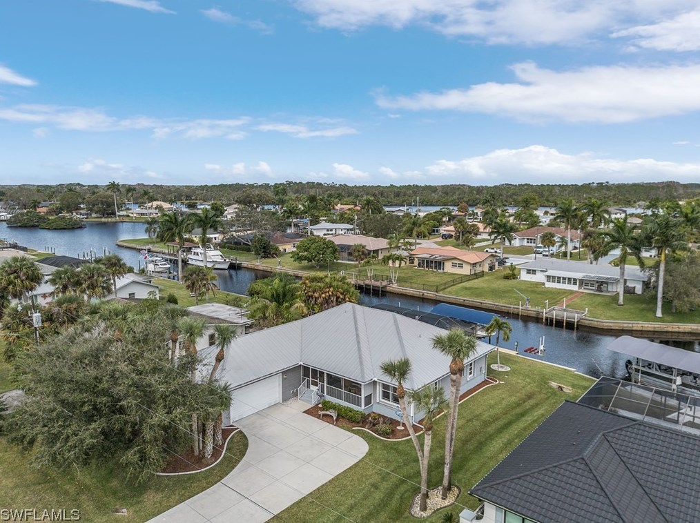 13884 Sleepy Hollow Ln, Fort Myers, FL 33905-1816