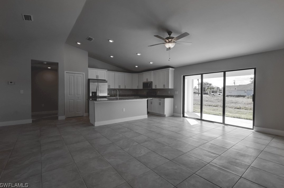 2612 5th St, Lehigh Acres, FL 33976-2513