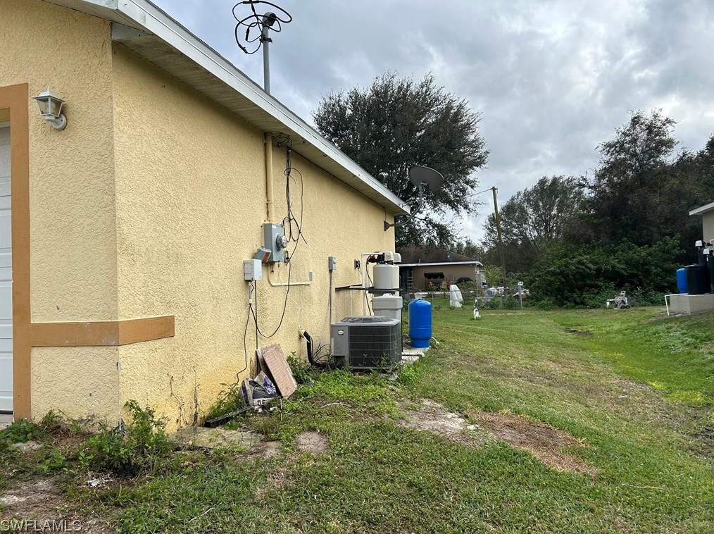 450 Rathburn St, Lehigh Acres, FL 33974