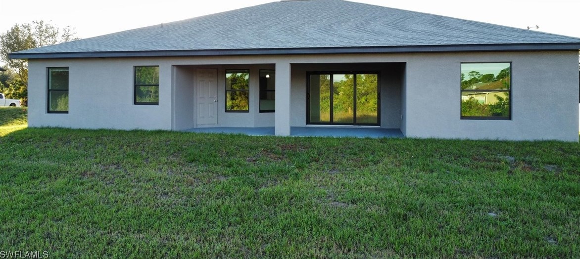 3217 31st St, Lehigh Acres FL  33971-5702 exterior