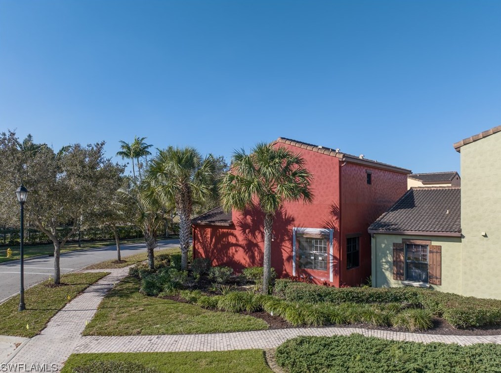 11964 Nalda St, Fort Myers, FL 33912-8984
