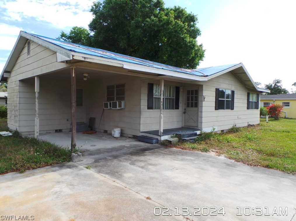 18573 Tulip Rd, Fort Myers, FL 33967-6161