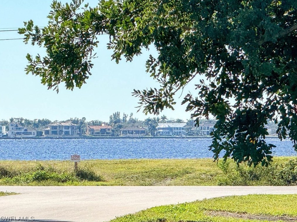 444 Coral Dr, Cape Coral, FL 33904-5904