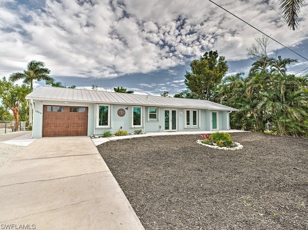 1866 Ibis Ln, Sanibel, FL 33957