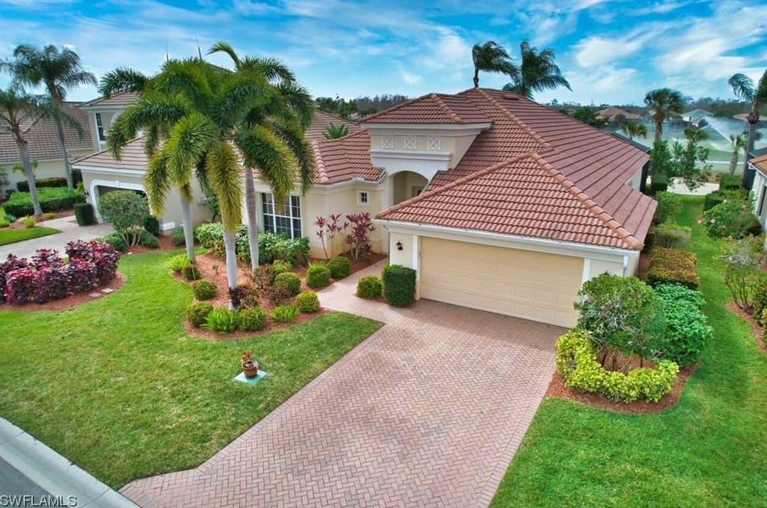 9114 Links Dr, Fort Myers, FL 33913-7085