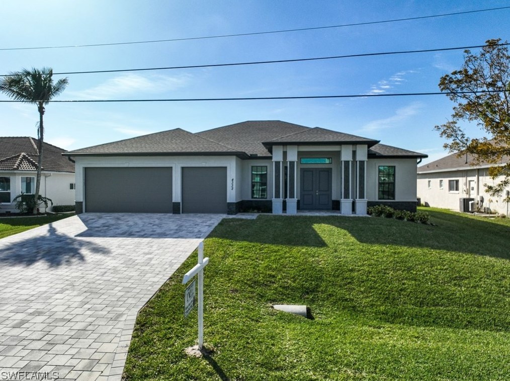 4332 26th Ave, Cape Coral, FL 33914-6145