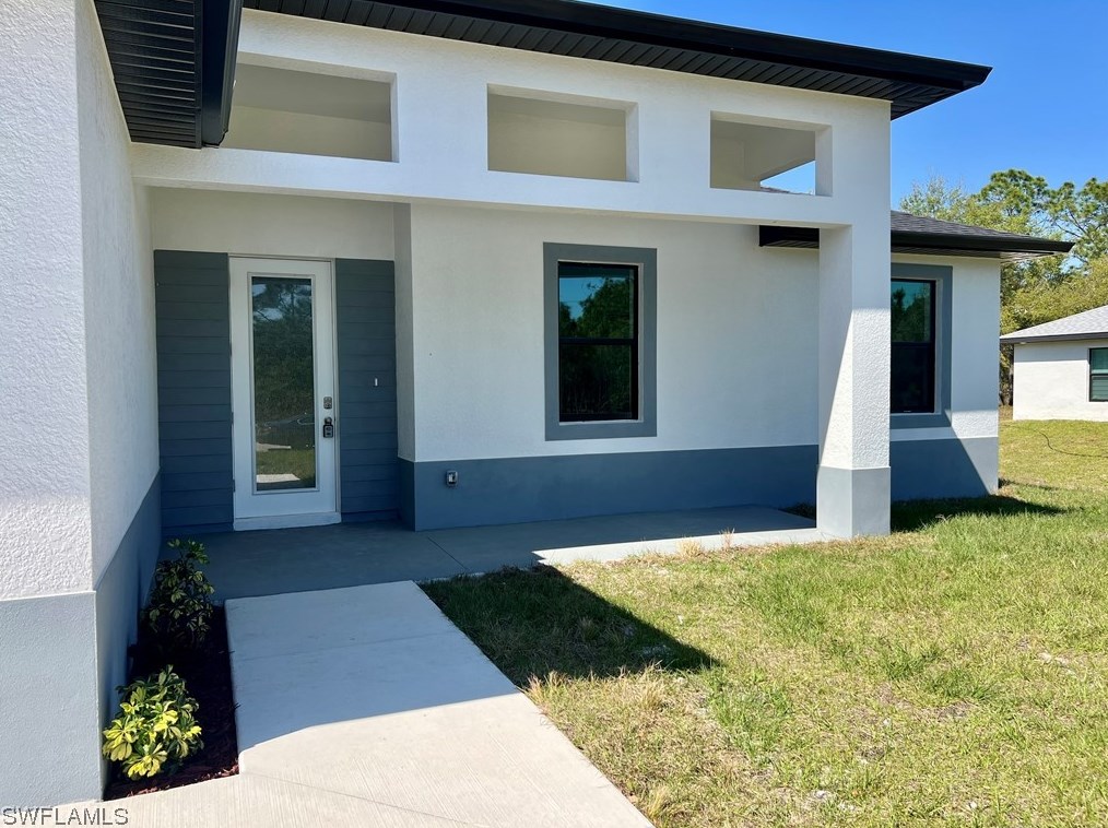 1415 Canton Ave, Lehigh Acres, FL 33972