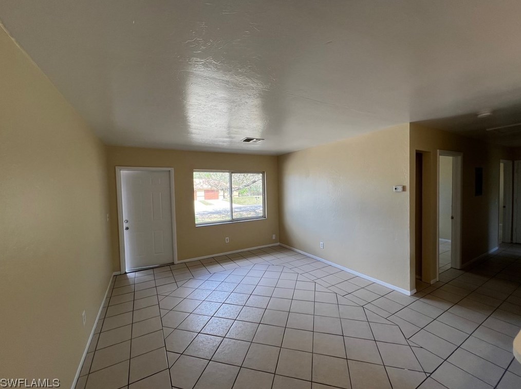 4409 Douglas Ln, Lehigh Acres FL  33973-2028 exterior