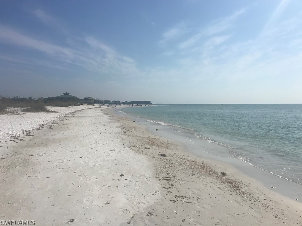 9856 Costa Mesa Ln, Bonita Springs FL  34135-6827 exterior