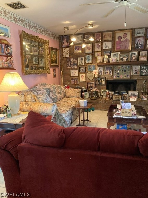 807 Roosevelt Ave, Lehigh Acres FL 33936-0924 exterior