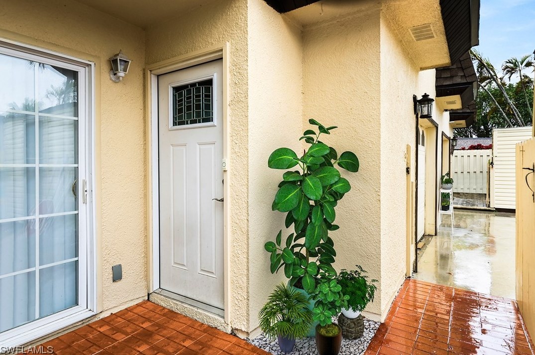 4758 Hidden Harbour Blvd, Fort Myers, FL 33919-3323