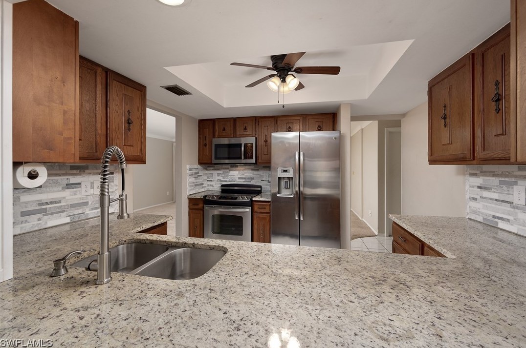 1323 44th Ter, Cape Coral, FL 33904-8676