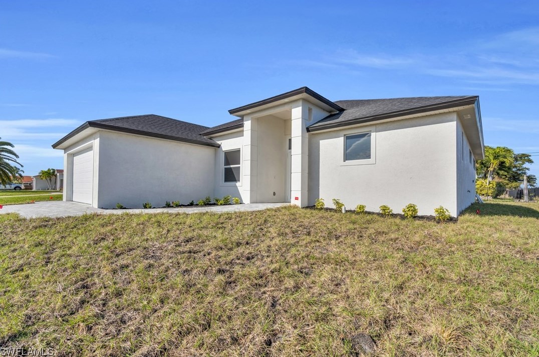 531 Ne 5th Ct, Cape Coral, FL 33909