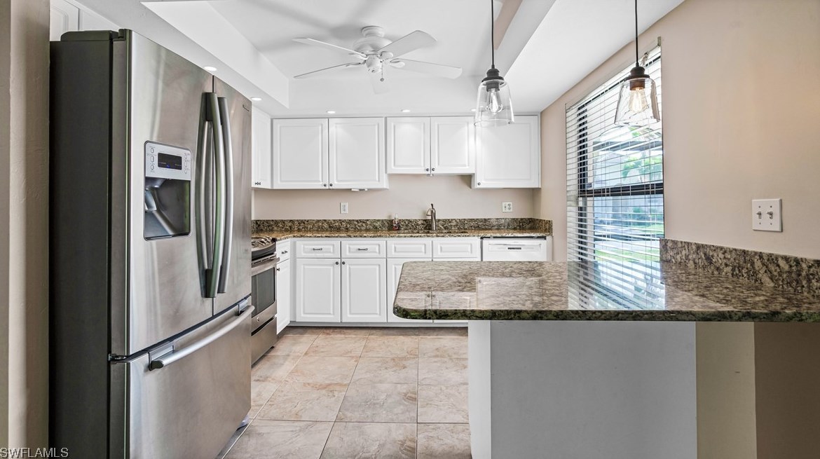 11258 La Coruna Ln, Bonita Springs, FL 34135-5365